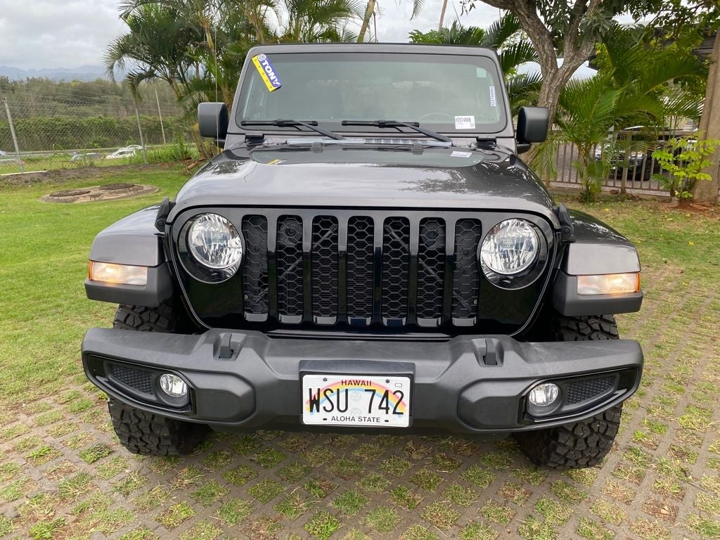 2021 Jeep Gladiator Willys photo 2
