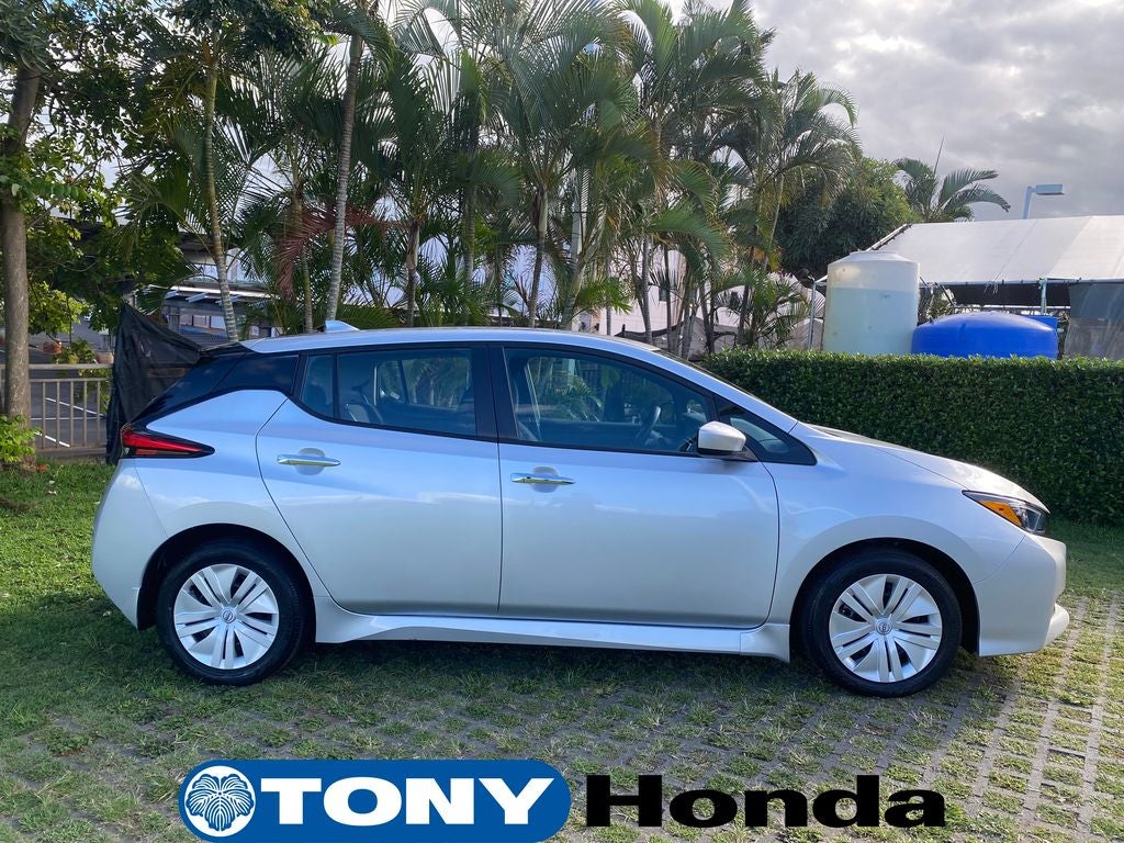 2025 Nissan Leaf S