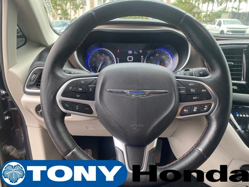 2017 Chrysler Pacifica Touring L Plus