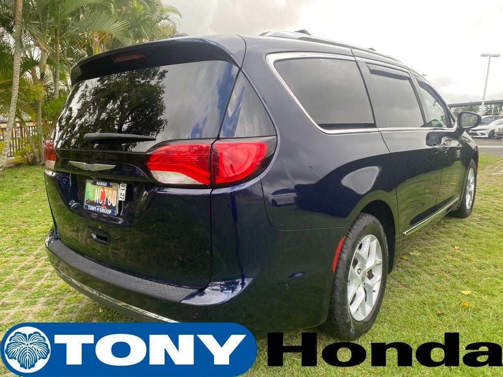 2017 Chrysler Pacifica Touring L Plus