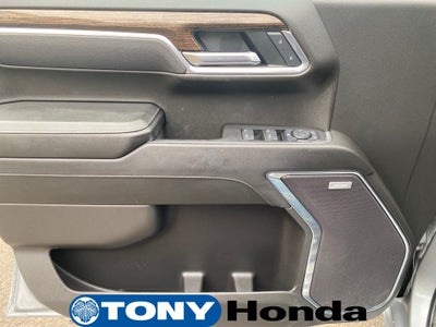 2025 GMC Sierra 1500 Elevation