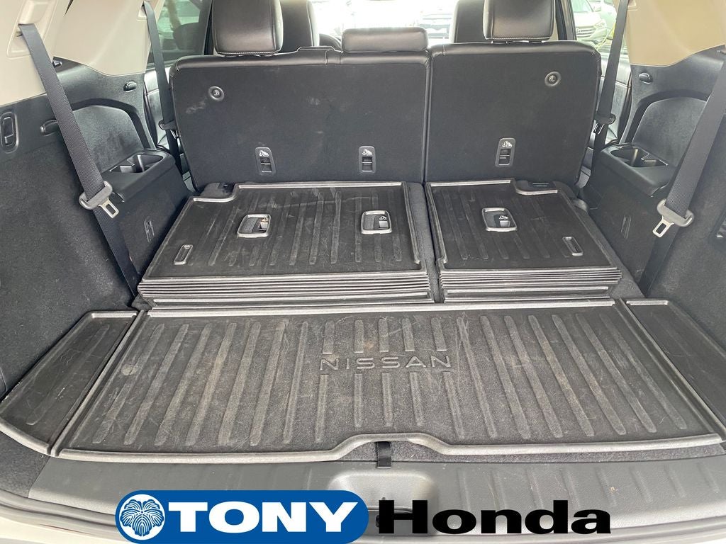 2023 Nissan Pathfinder SL