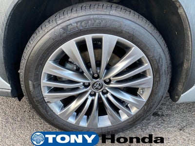 2023 Toyota Highlander Platinum