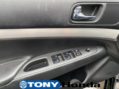 2015 INFINITI Q40 Base