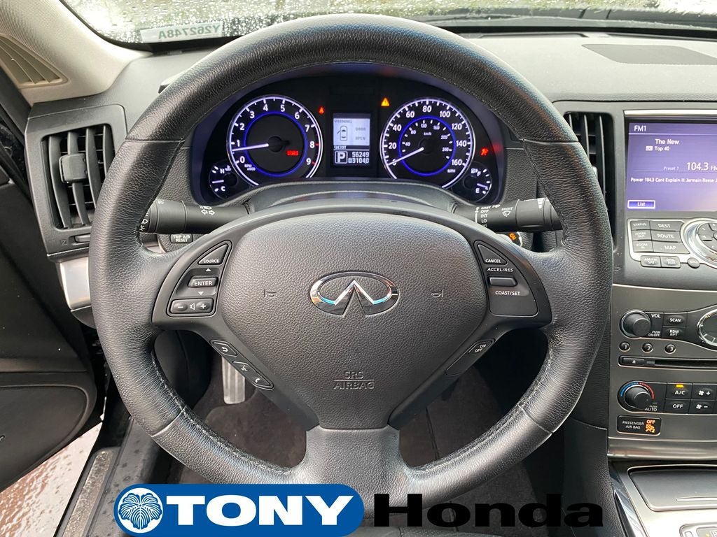 2015 INFINITI Q40 Base