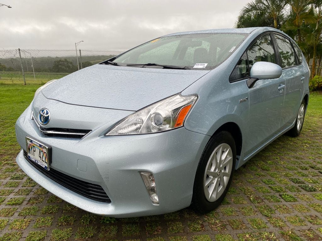 2014 Toyota Prius v Two
