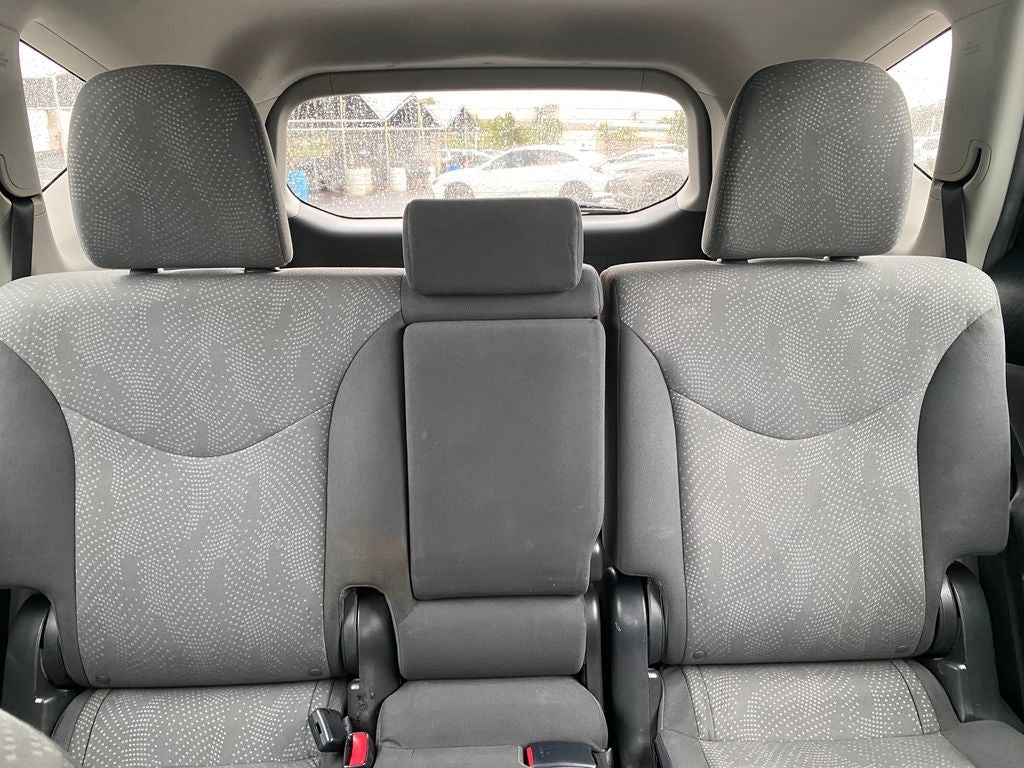 2014 Toyota Prius v Two