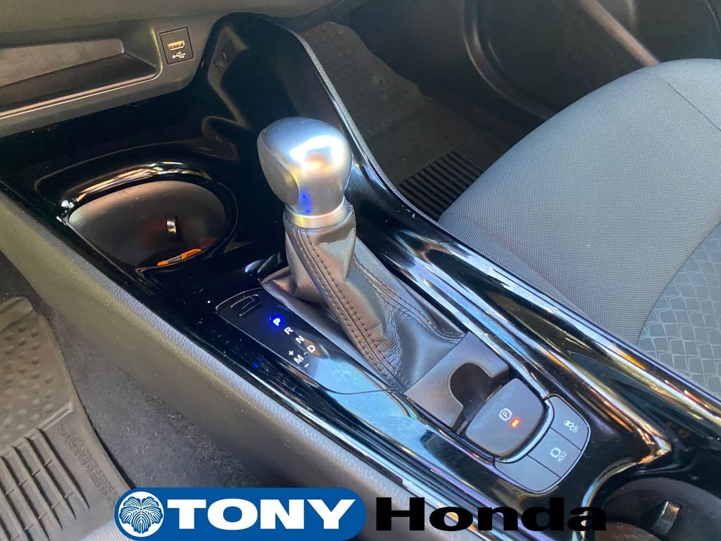 2022 Toyota C-HR XLE