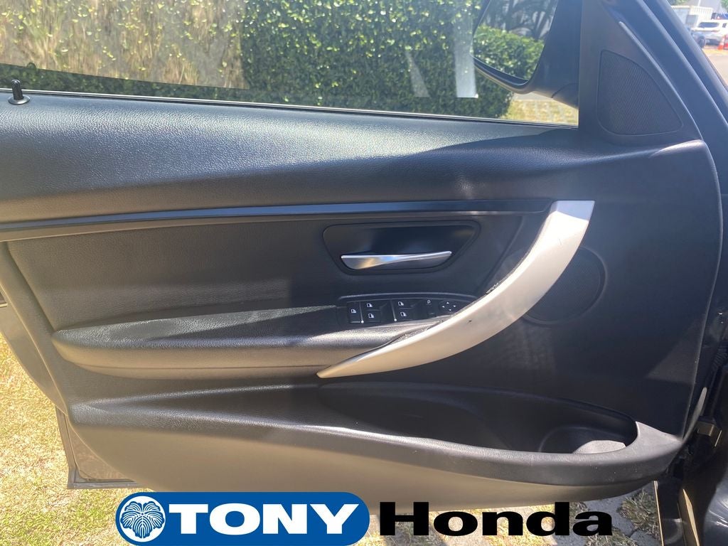 2018 BMW 3 Series 320i xDrive