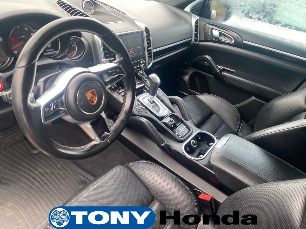 2017 Porsche Cayenne Base