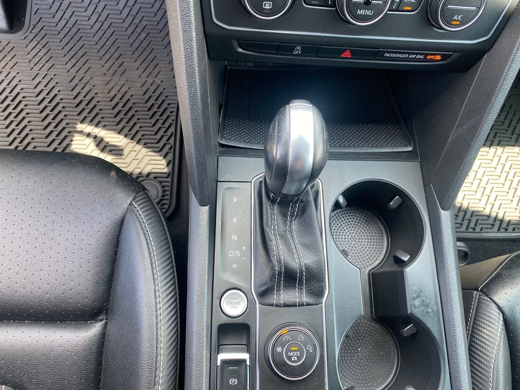 2021 Volkswagen Atlas Cross Sport 3.6L V6 SE w/Technology R-Line