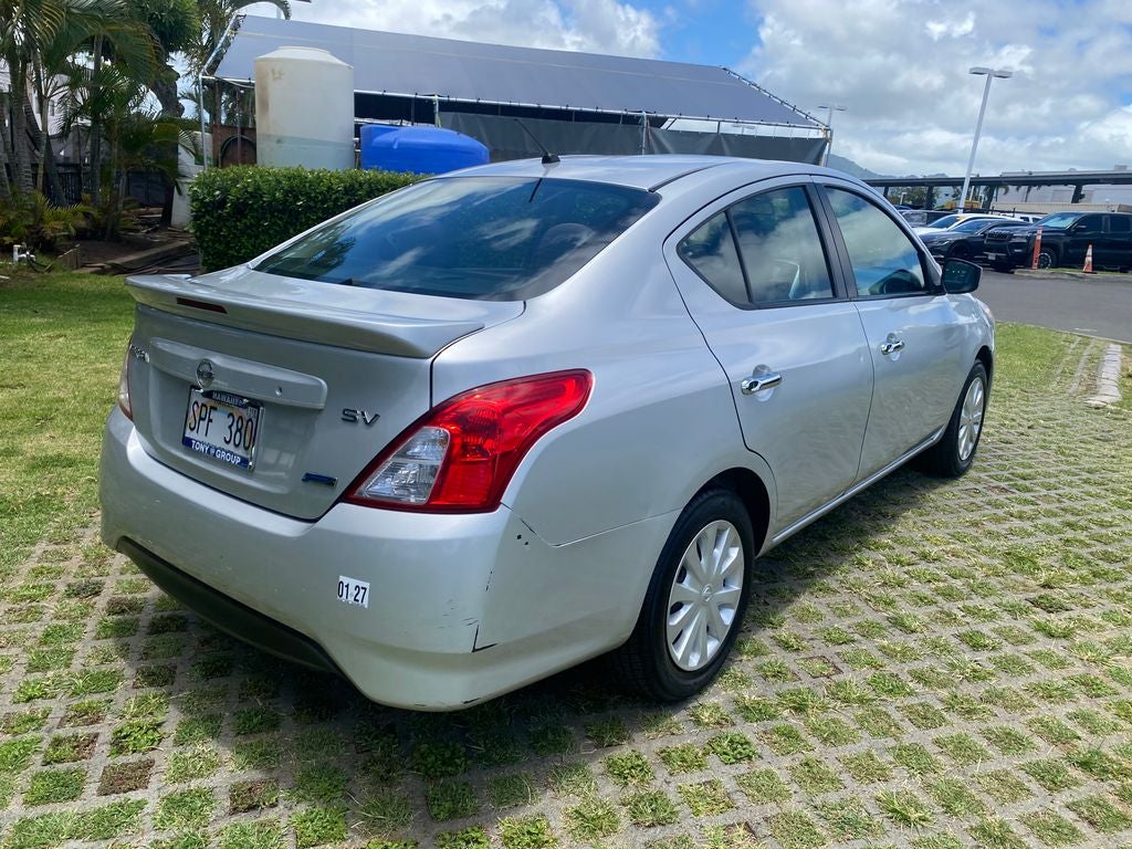 2015 Nissan Versa 1.6 SV