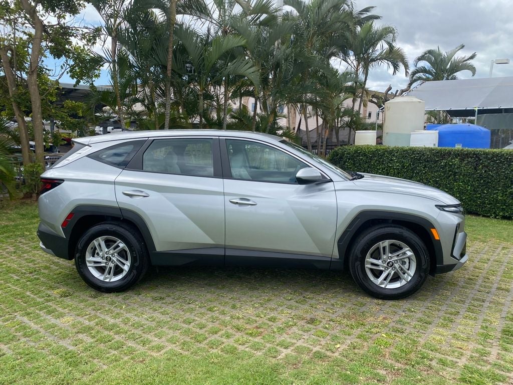 2025 Hyundai Tucson SE