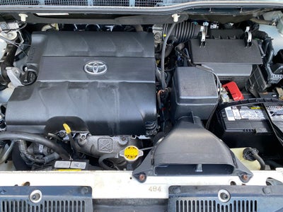 2013 Toyota Sienna LE Mobility Auto Access