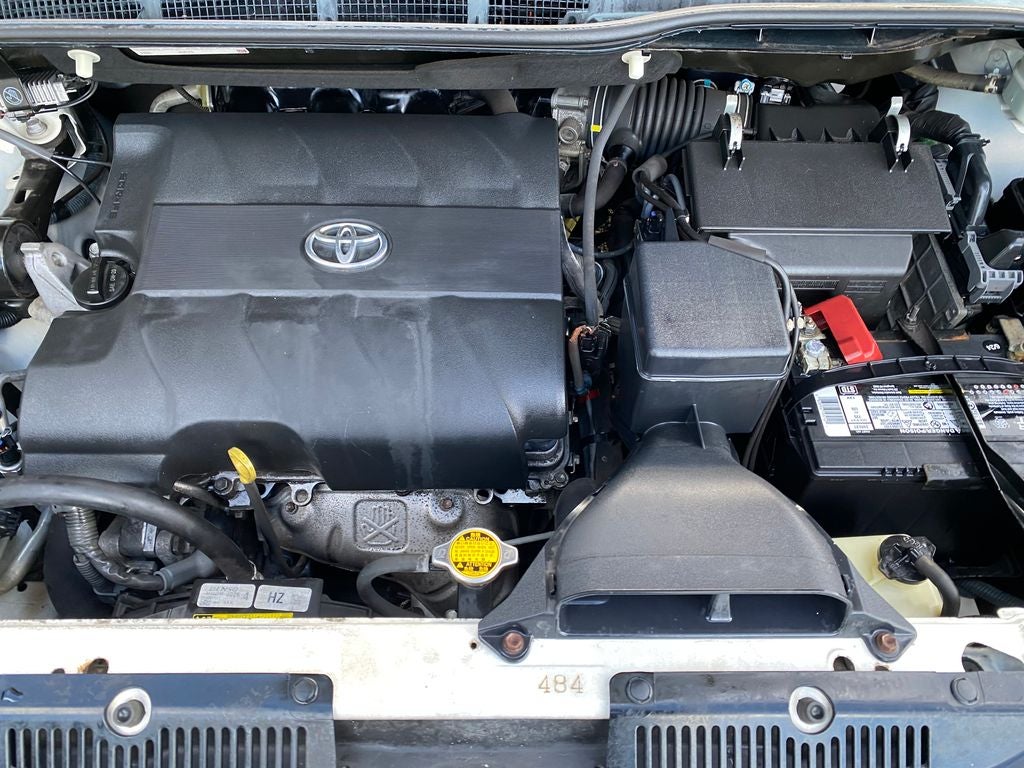 2013 Toyota Sienna LE Mobility Auto Access