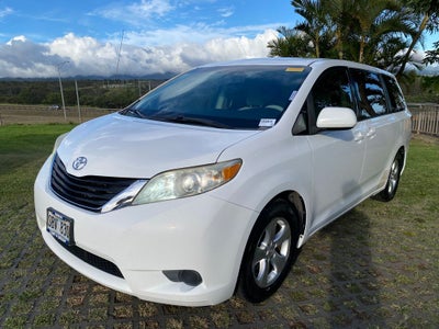 2013 Toyota Sienna LE Mobility Auto Access