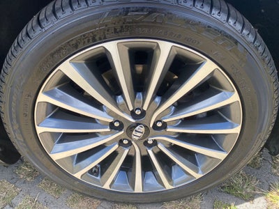 2017 Kia Cadenza Premium