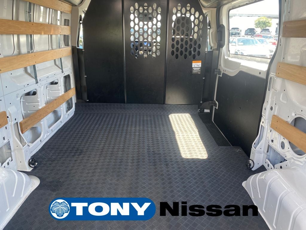 2025 Ford Transit Cargo Van Base