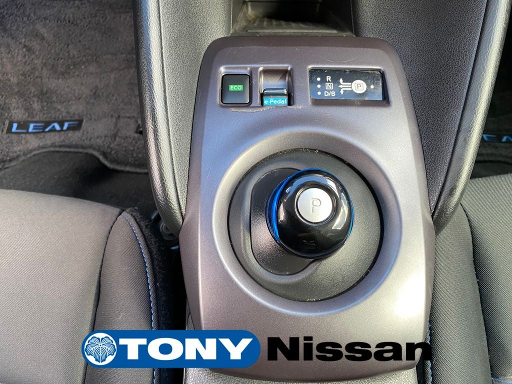 2023 Nissan LEAF S