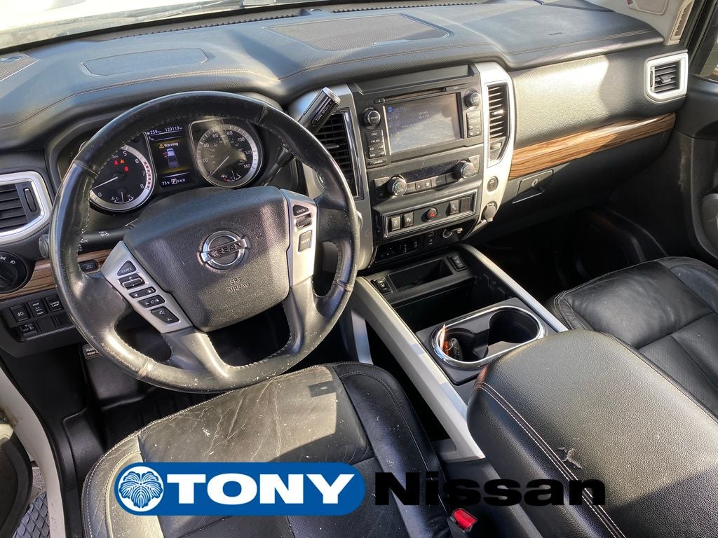 2017 Nissan Titan SL