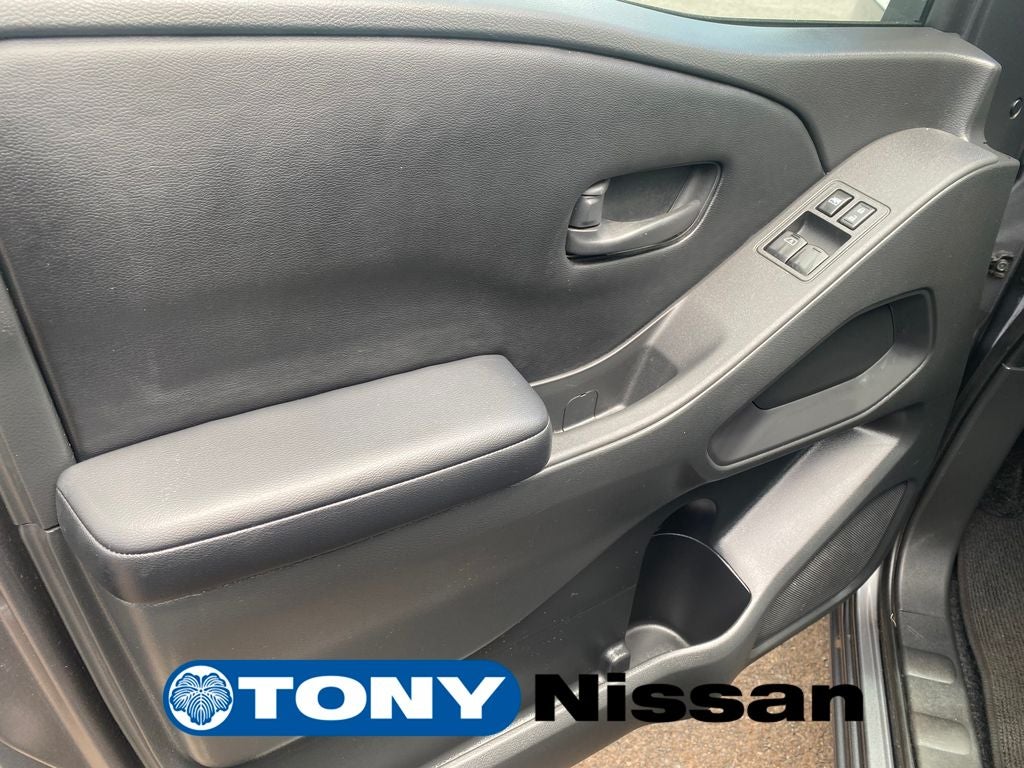 2025 Nissan Frontier S