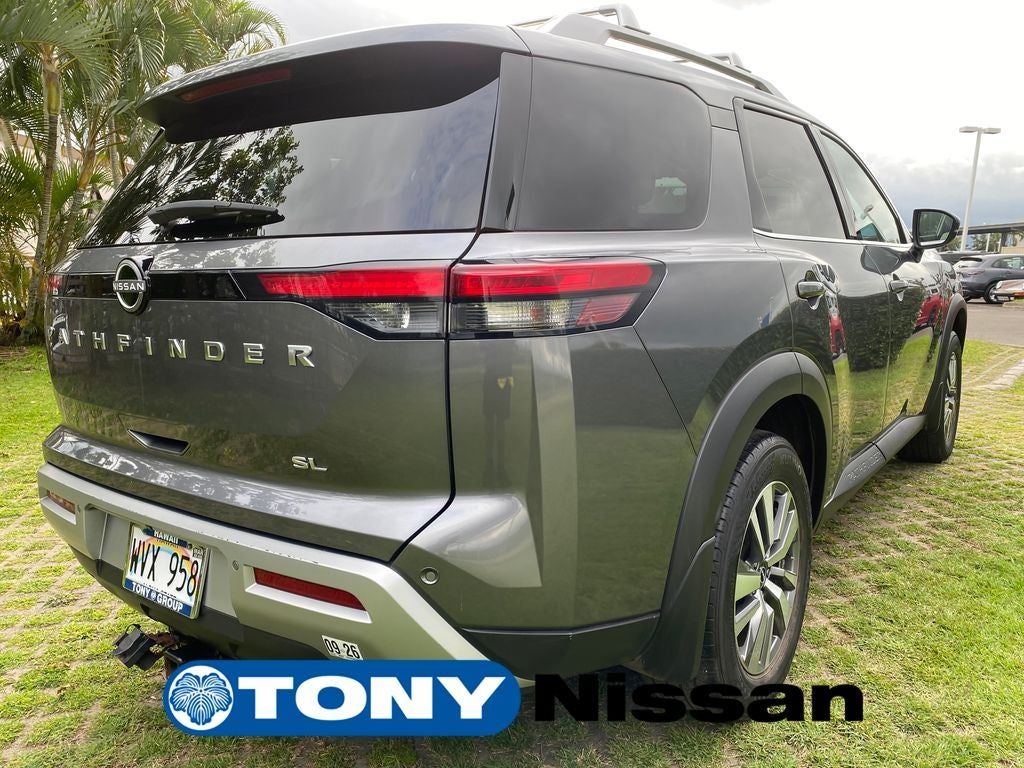2023 Nissan Pathfinder SL