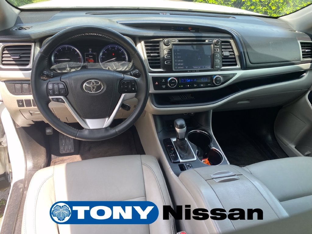 2016 Toyota Highlander XLE V6