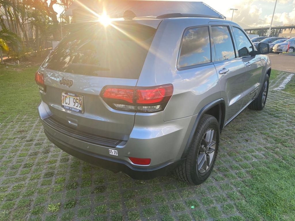 2017 Jeep Grand Cherokee Base