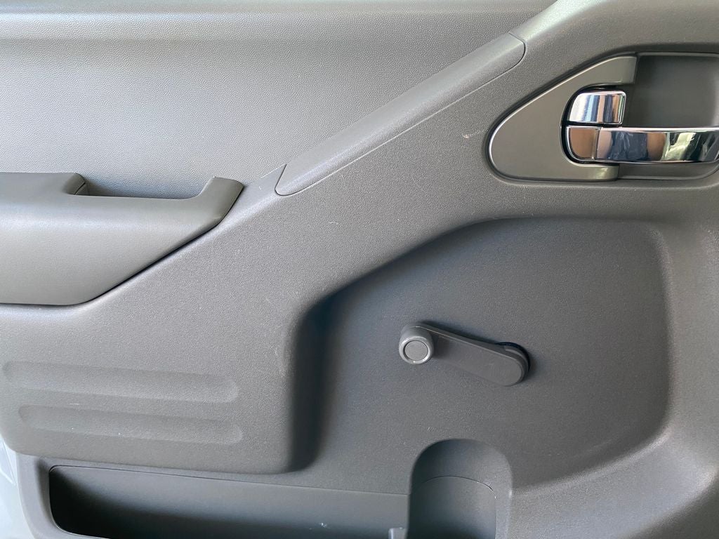 2019 Nissan Frontier Base