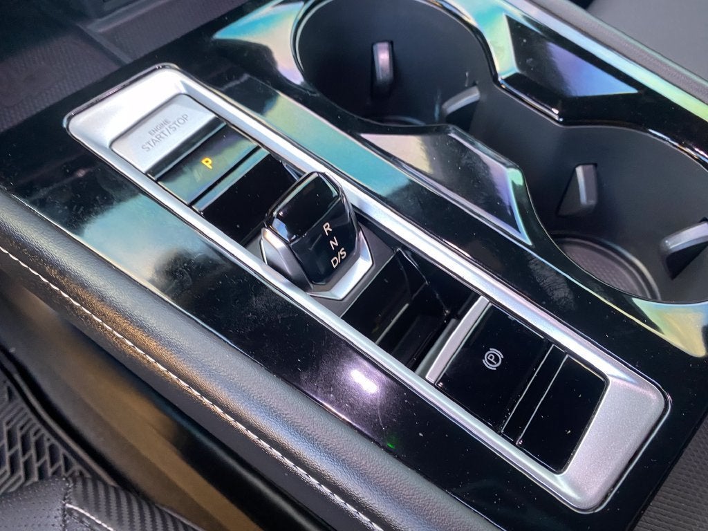 2024 Volkswagen Atlas Cross Sport Base