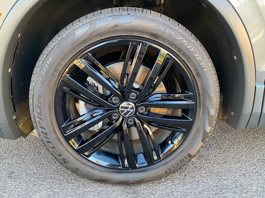 2022 Volkswagen Tiguan Base