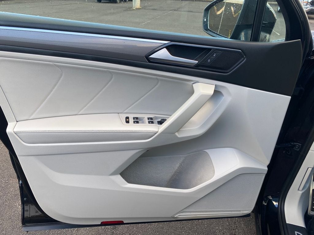 2023 Volkswagen Tiguan Base