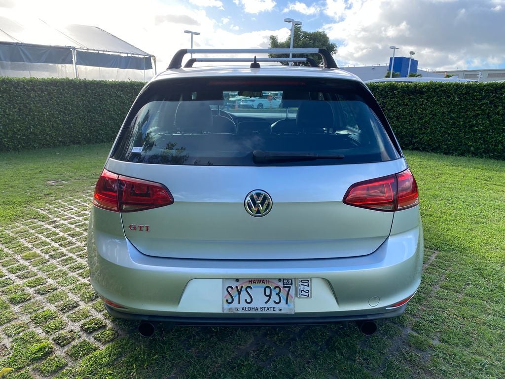 2016 Volkswagen Golf GTI Base