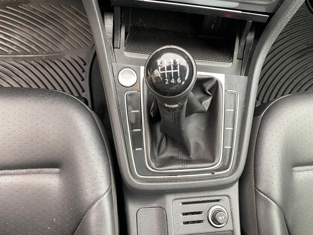 2020 Volkswagen Golf Base