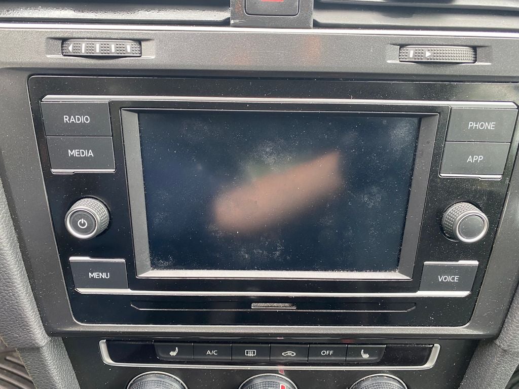 2020 Volkswagen Golf Base