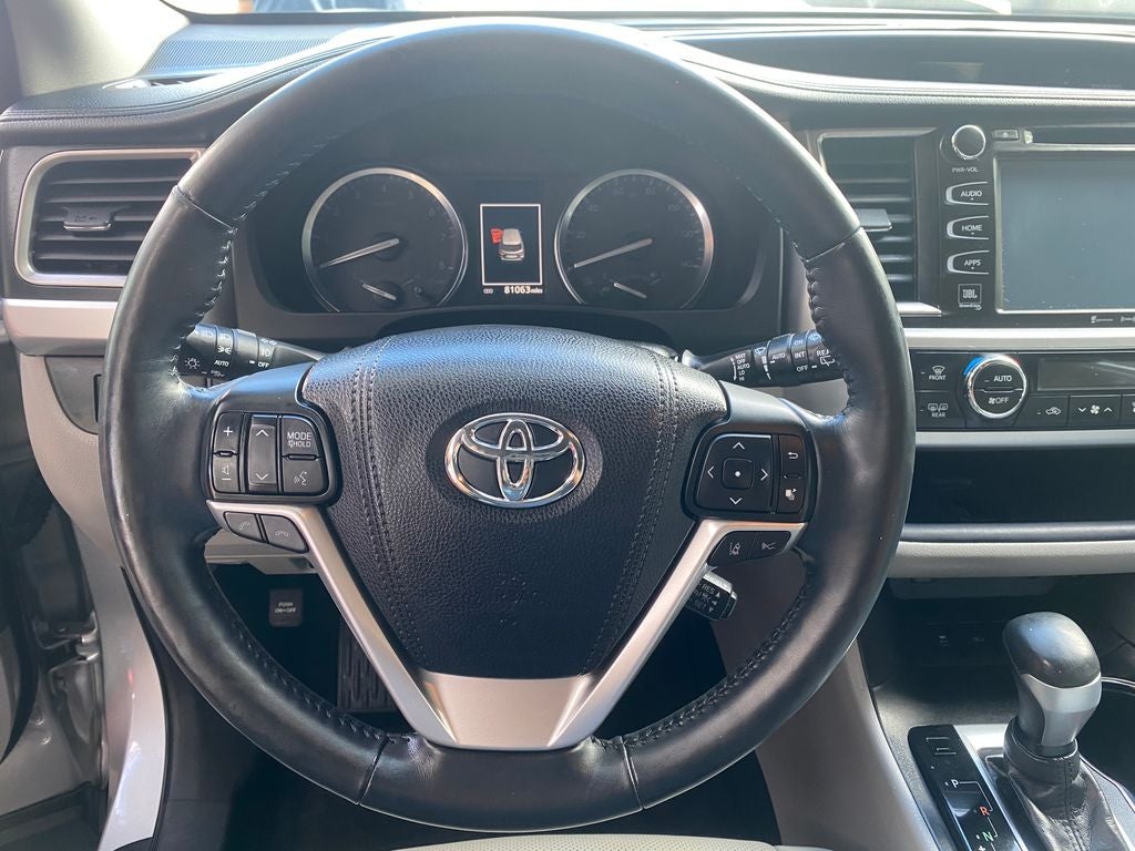 2018 Toyota Highlander Base