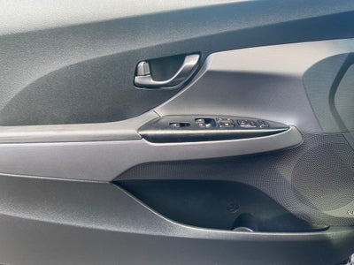 2019 Hyundai Veloster Base
