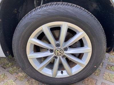 2017 Volkswagen Tiguan Base