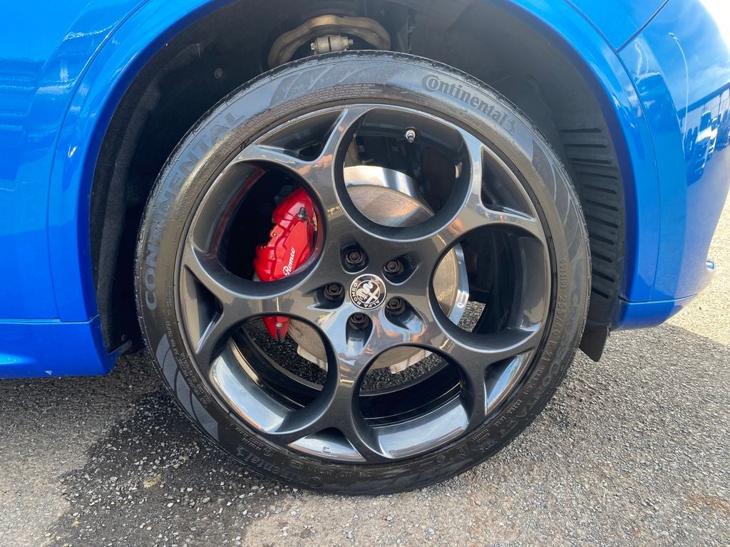 2022 Alfa Romeo Stelvio Base