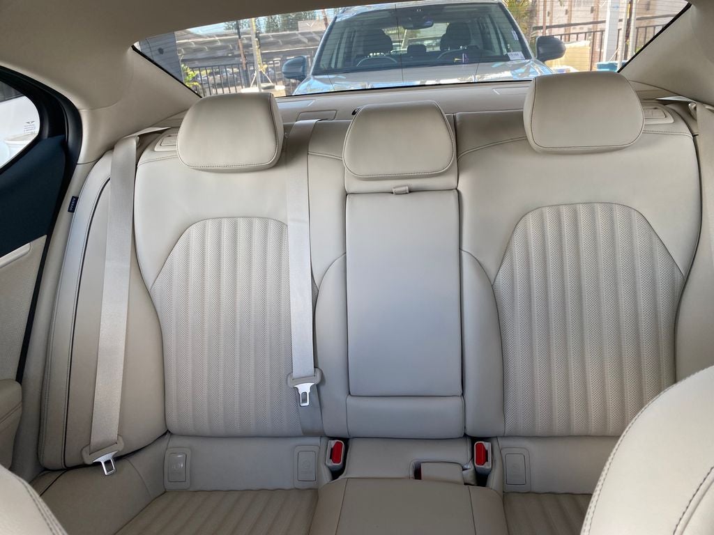 2026 Genesis G70 2.5T PRESTIGE