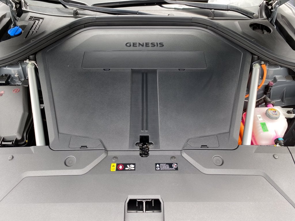 2027 Genesis Electrified GV70 ADVANCED